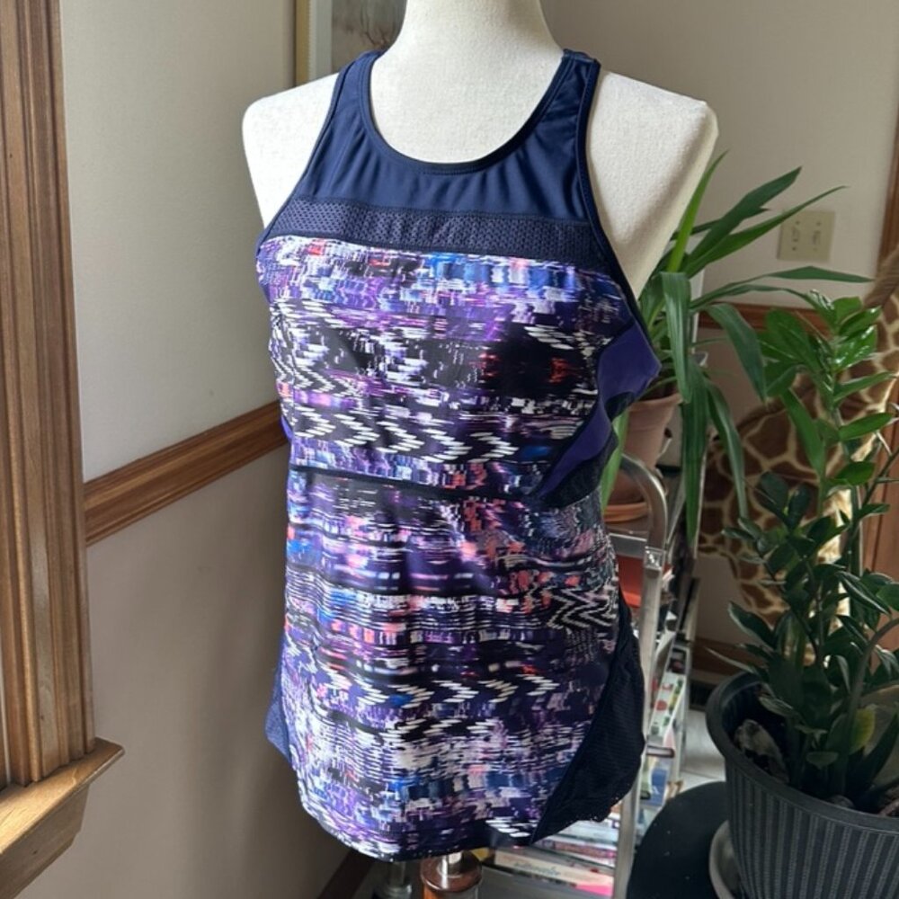 Athleta Sport Tank, Blue and Multi, Built in Support, XL, Excellent Condition